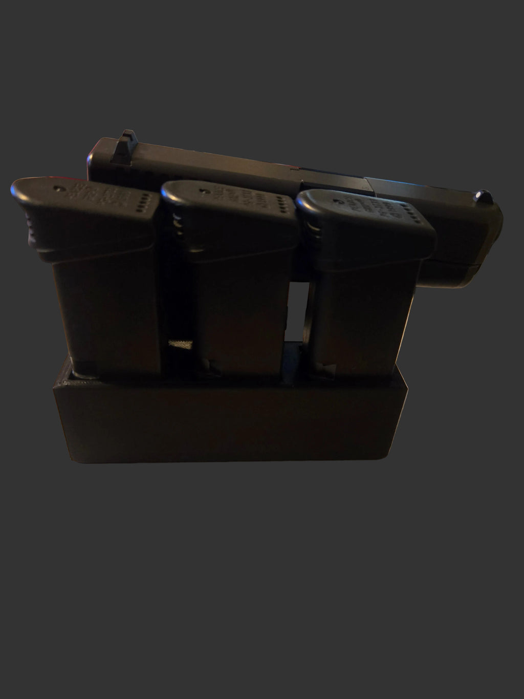 Night stand pistol display