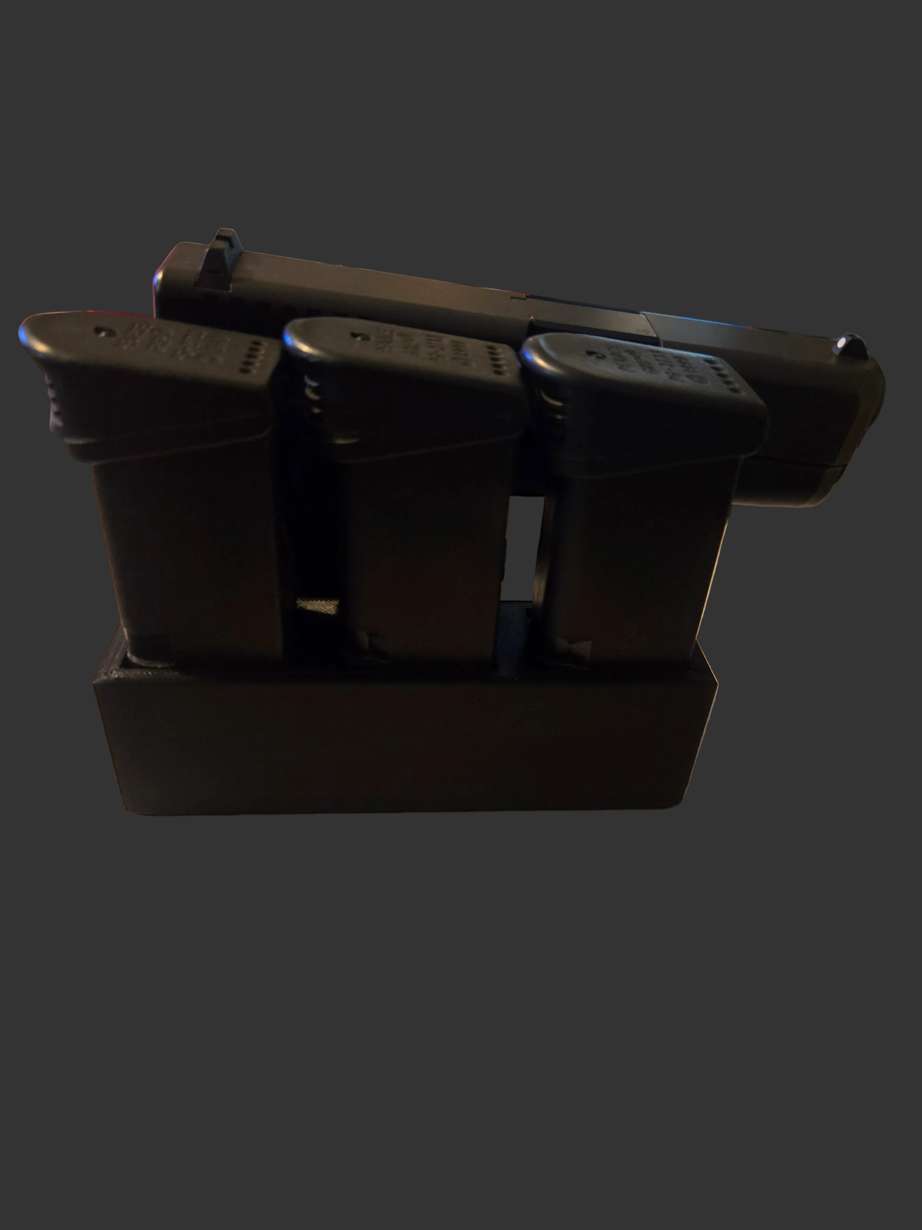 Night stand pistol display